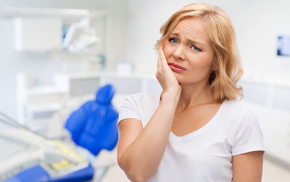 tooth-extraction-team-smile-dentistry-fontham-pelham-general-and-family-dentist Tooth Extraction | Team Smile Dentistry | General & Family Dentist | Fonthill | Ontario